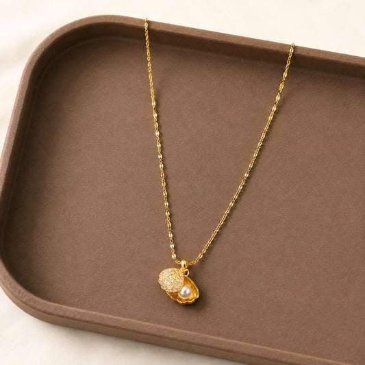 Crystal Seashell Pearl Necklace