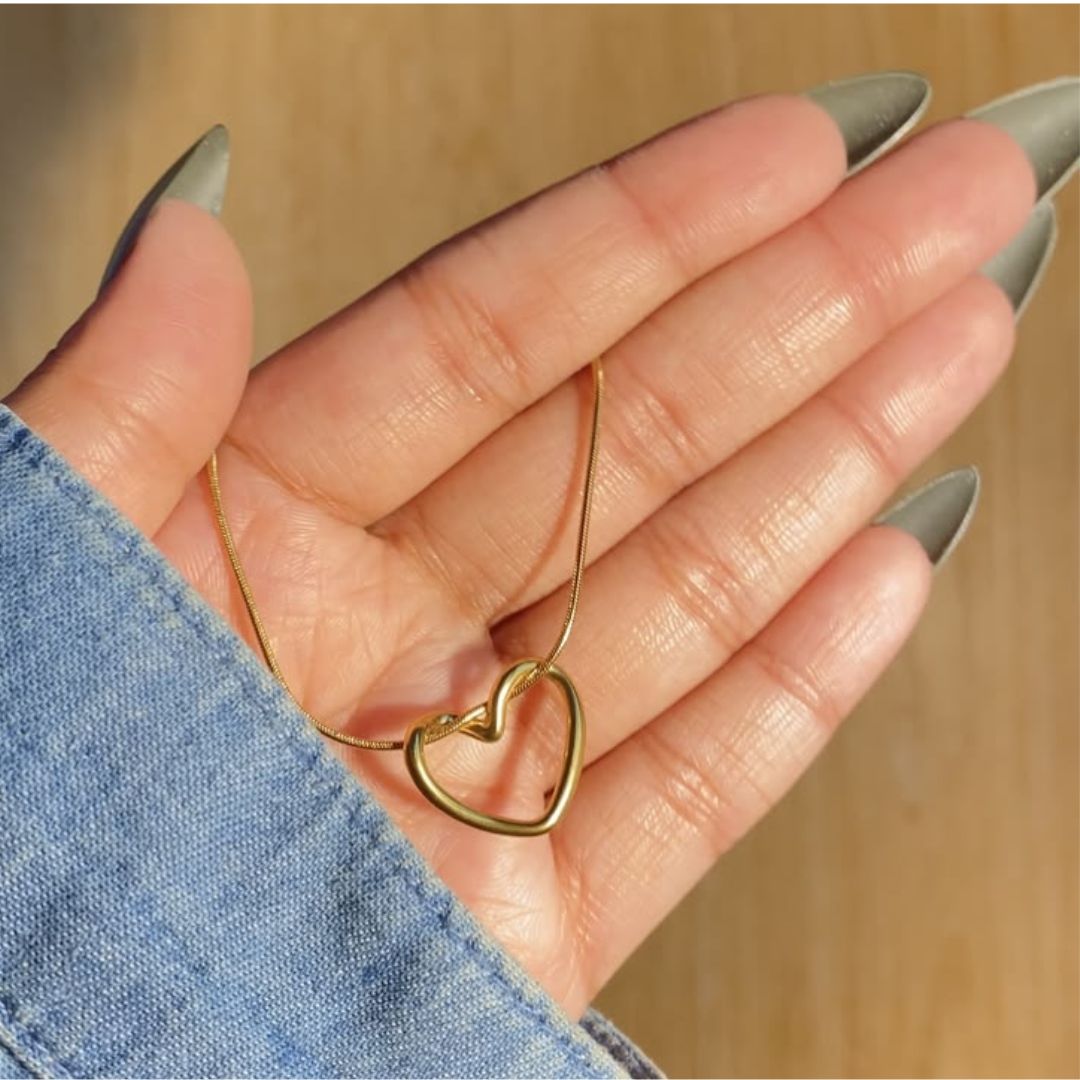 Sleek Heartline Pendant Necklace
